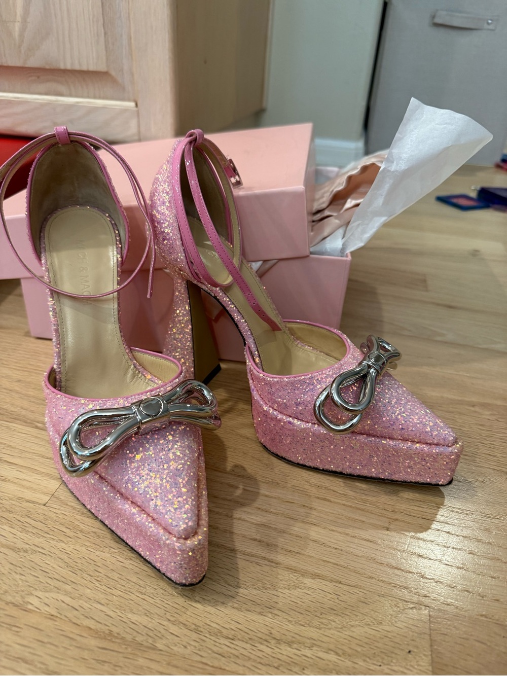 Mach & Mach Pink Glitter Pointed Toe Platform Heels with Bows